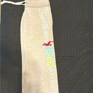 Women s Xs  Hollister straight leg stretch pants new w/out tags not even wore.